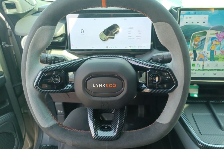 Used Lynk & Co 08 EM-P 2025 120km Long-Range Halo