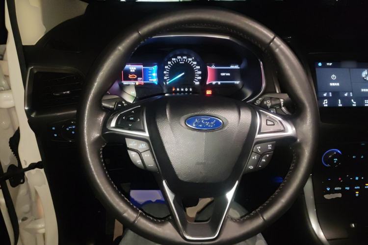 Used Ford Edge 2018 EcoBoost 245 Two-Wheel-Drive Titanium 7-Seater China V Standard