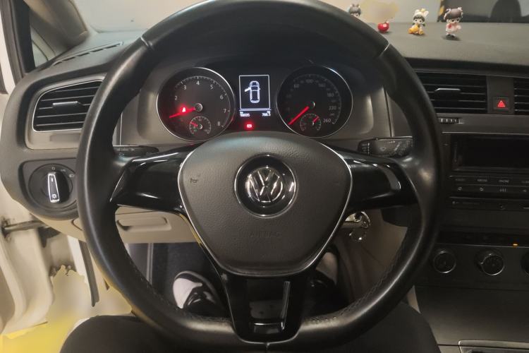 Used Volkswagen Golf 2014 1.4 TSI Manual Comfort Model Steering Wheel