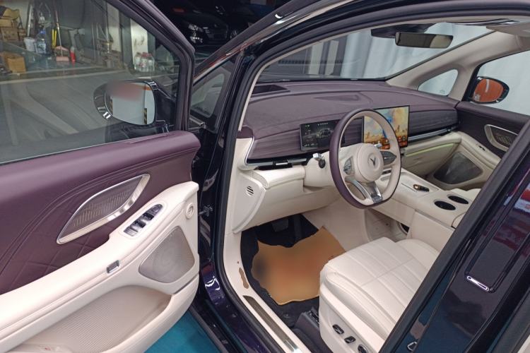 Used VOYAH Dream 2026 Model PHEV Qiankun Pro Driver Seat