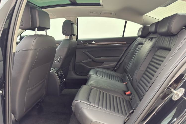 Used Volkswagen Magotan 2019 330TSI DSG Luxury Version China VI Standard
