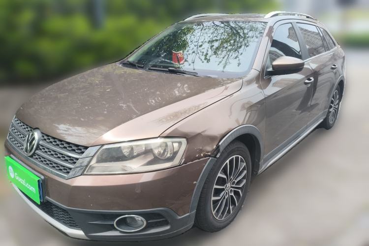 Used Volkswagen Cross Lavida 2014 1.6L Automatic