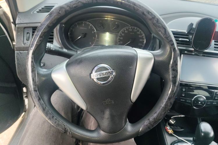 Used Nissan Tiida 2013 1.6L CVT Cool Cafe Edition