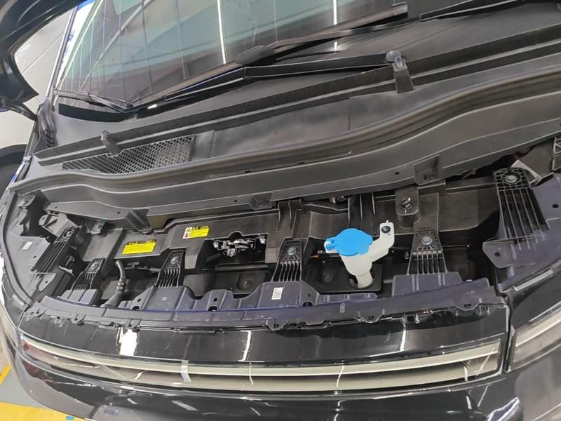 Used XPeng X9 2024 702 Ultra-Long Range Max — 19