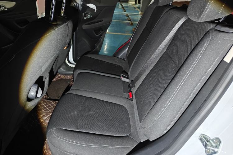 Used Buick Encore 2014 1.4T Automatic Two-Wheel Drive Urban Elite Model Left Rear Seat