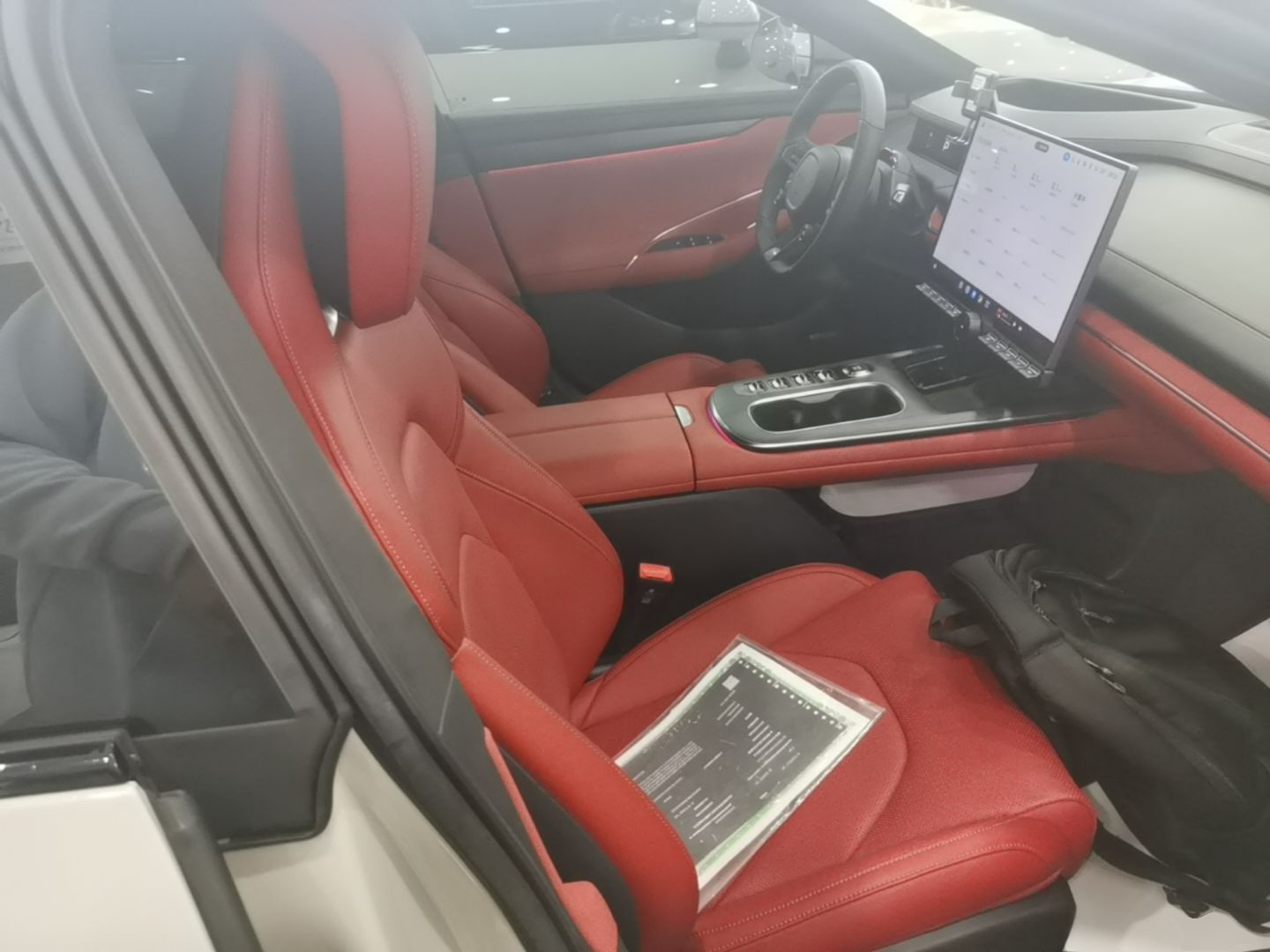 Xiaomi Auto SU7 2024 Four-Wheel Drive Ultra-Long Range Advanced Intelligent Driving Max Edition — снимка 19