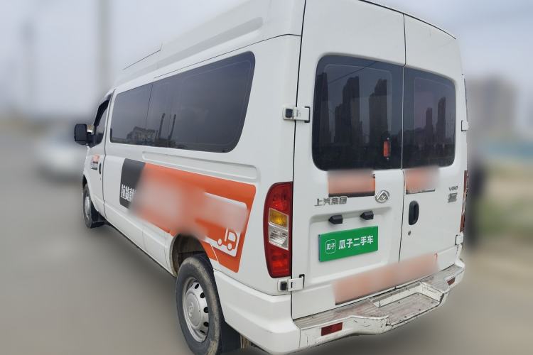 Used SAIC MAXUS Xintu V80 2019 2.5T Classic Model 6-Speed Manual Aotong Long Wheelbase Mid-Height 7-Seater
