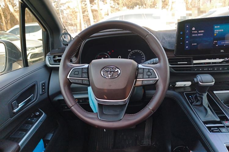 Used Toyota SIENNA 2021 2.5L Hybrid Platinum Edition