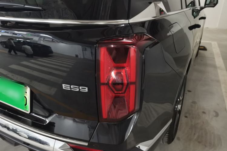 Used GAC Trumpchi ES9 2024 PHEV with 143 km Max