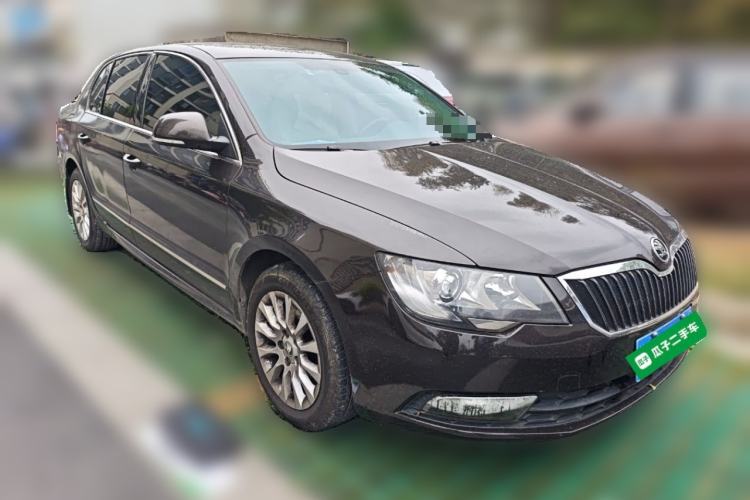 Used Skoda Superb 2013 1.8TSI Automatic MingShi Edition Front Right 45 Deg
