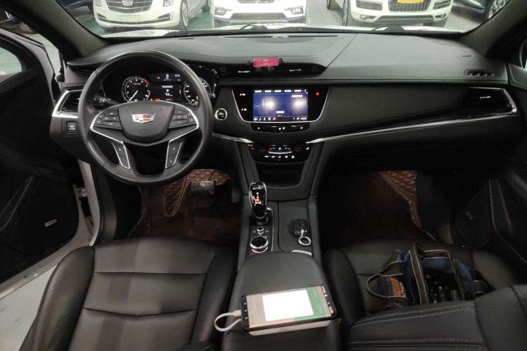 Used Cadillac XT5 2021 28T Luxury Model