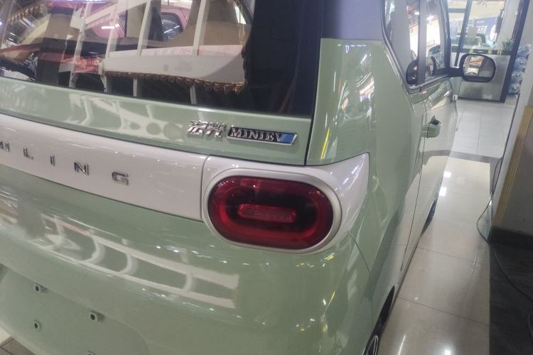 Used Wuling Hongguang MINIEV 2024 3rd Generation 215km Youth Edition