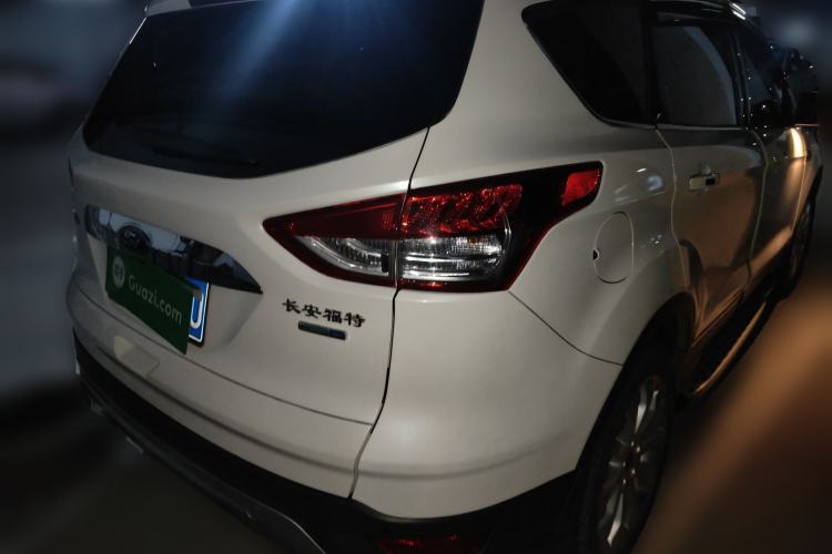 Used Ford Kuga 2015 1.5L GTDi Four-Wheel-Drive Elite Model
