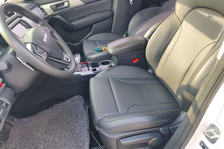 Used Haval H2 2018 Chuanxiang Edition Blue Badge 1.5T Dual-Clutch Two-Wheel Drive Fashionable Model