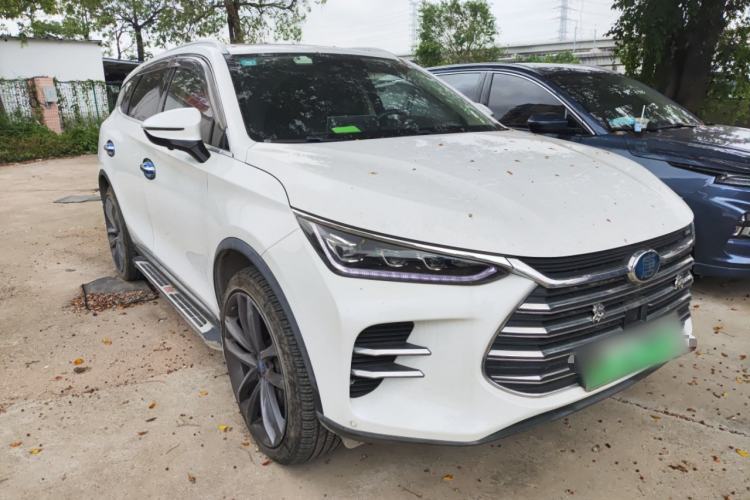 Used BYD Tang New Energy 2018 DM 2.0T All-Wheel Drive Smart Connect Advanced Model 7 Seats China V Emission Standard Front Right 45 Deg