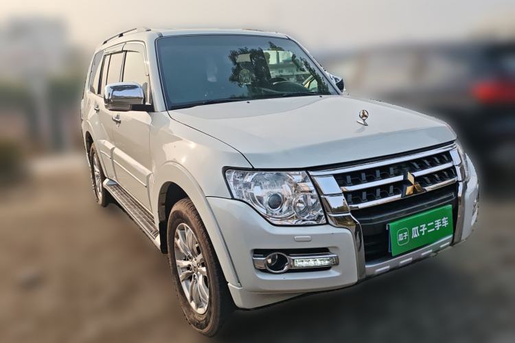 Used Mitsubishi Pajero 