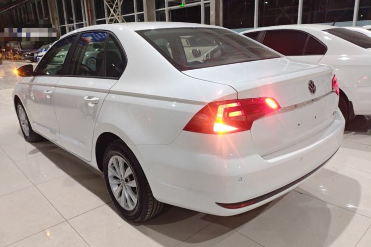 Used Volkswagen Bora 2018 1.5L Manual Fashion Model