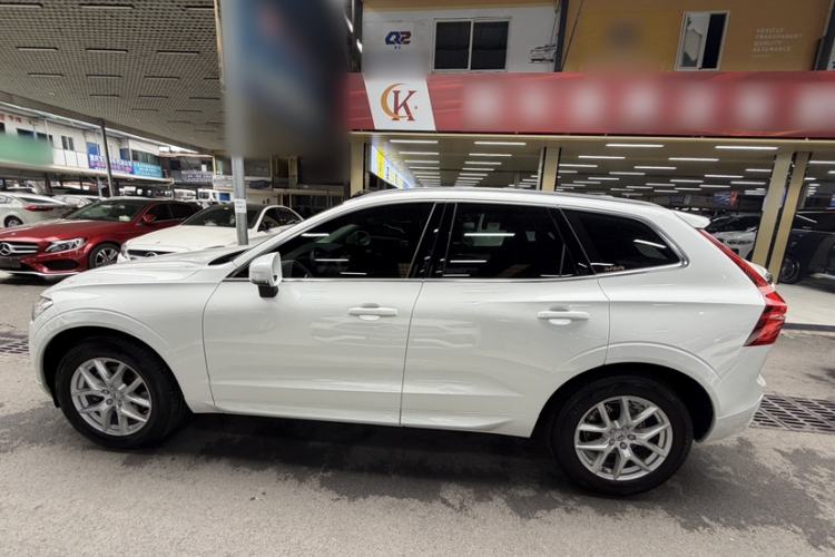 Used Volvo XC60 2019 T5 4x4 Smart Edition China VI Standard