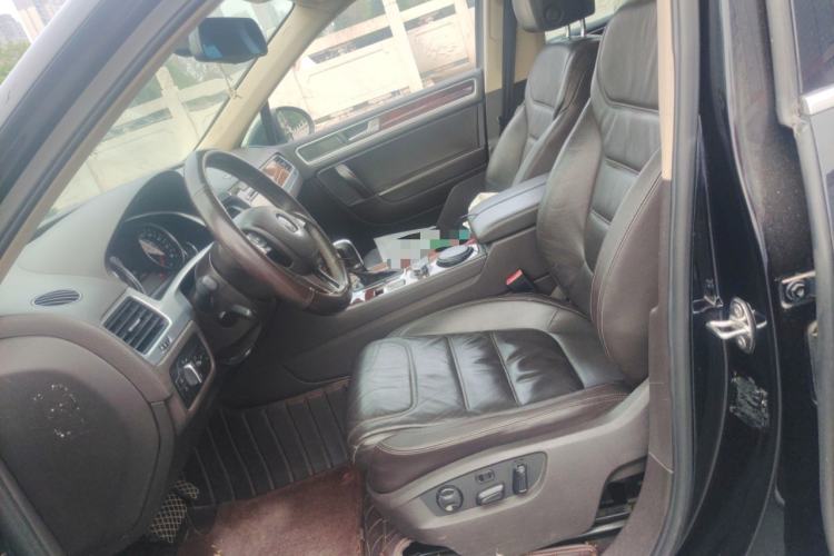 Used Volkswagen Touareg 2012 R-Line High-End Model
