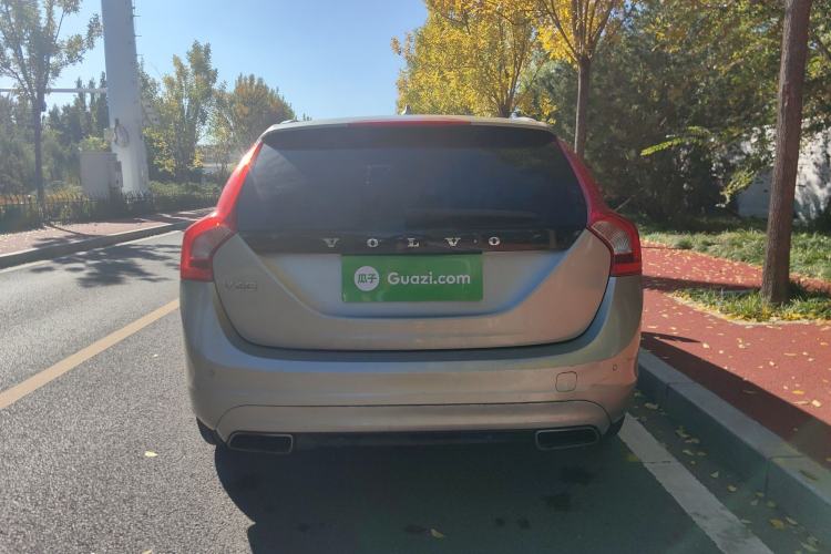 Used Volvo V60 2014 Restyled T5 Zhiya Edition
