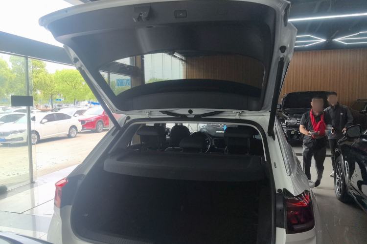 Used Volkswagen T-ROC 2021 280TSI DSG Two-Wheel Drive Comfort Connect Edition