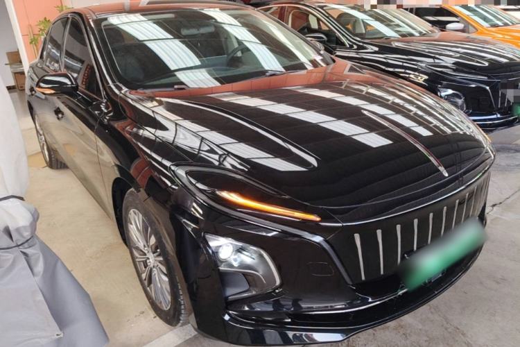 Used Hongqi E-QM5 2022 431 km Charge & Enjoy Edition