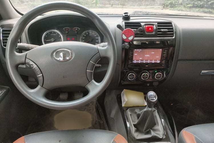 Used Great Wall Wingle 5 2014 2.4L European Version Two-Wheel Drive Entry-Level Big Double-Cab 4G69S4N
