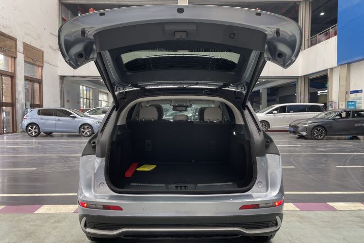 Used Lincoln Corsair 2023 2.0T Two-Wheel Drive Luxury Edition Trunk