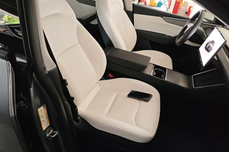 Used Tesla Model Y 2025 Rear-Wheel-Drive Version