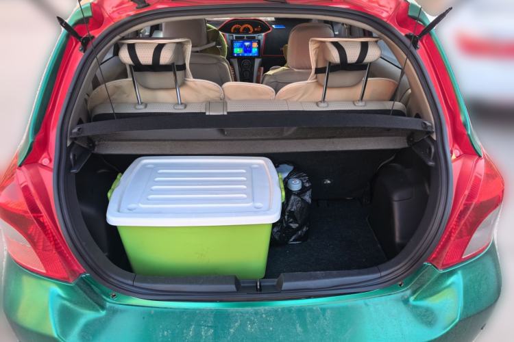 Used Toyota Yaris 2011 1.6 GS Automatic Sharp Edition Trunk