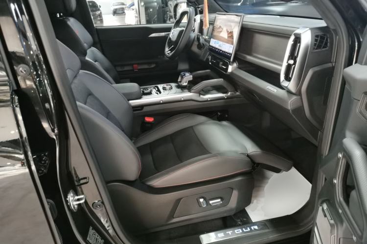 Used JETOUR Shanhai Traveler C-DM 2024 C-DM 208KM Mountain & Wilderness Edition Right Front Seat