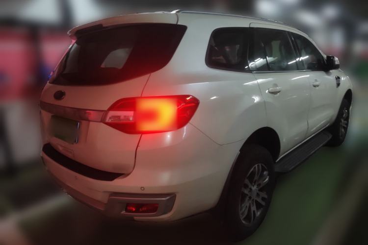 Used Ford Everest 2016 2.2T Diesel Manual 4x4 Luxury Edition
