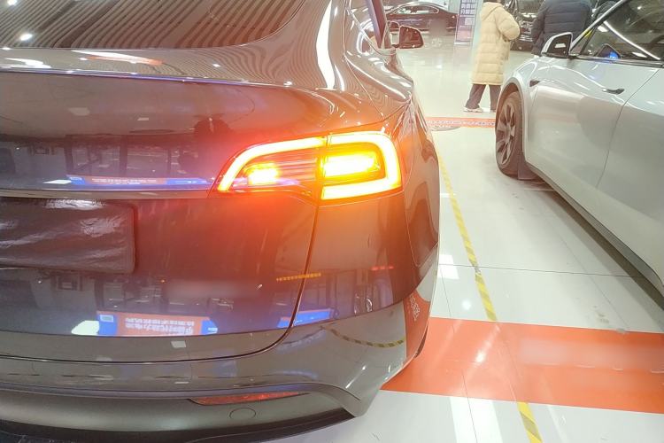 Used Tesla Model Y 2024 Rear-Wheel-Drive Version