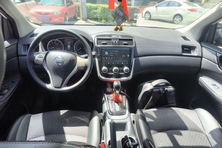 Used Nissan Tiida 2016 1.6L CVT Smart Drive Edition Center Console