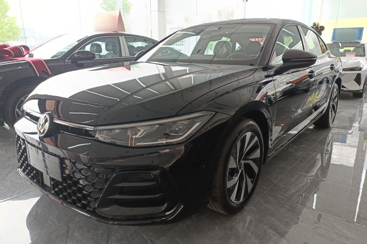 Used Volkswagen Passat 2026 Model, Pro 380TSI Xingkong Longyun Edition
