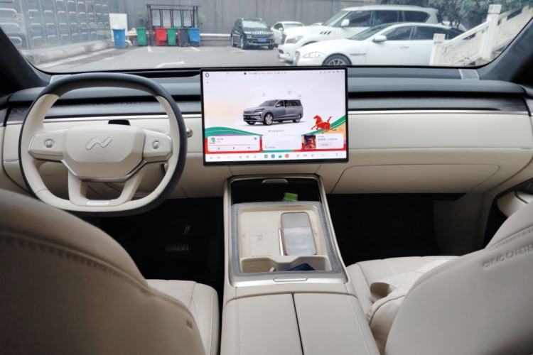 Used ONVO Luxeed L90 2025 Model—Ultra Six-Seater Version