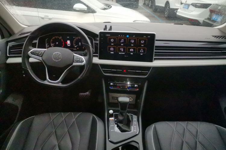 Used Volkswagen Tiguan L 2024 300TSI Automatic Two-Wheel Drive Smart Edition