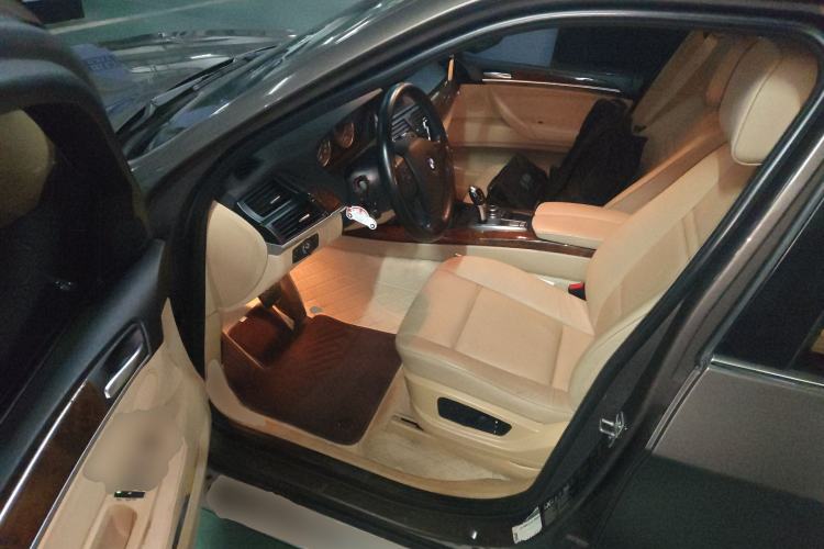 Used BMW X5 2011 xDrive35i Leading Model
