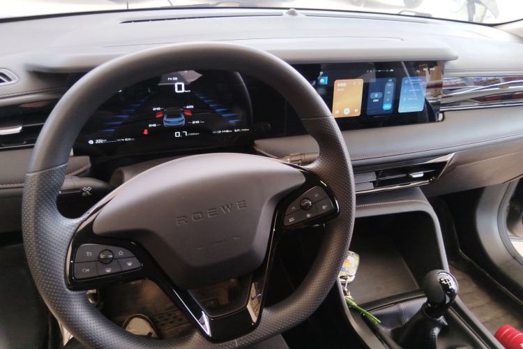 Used Roewe i5 2023 1.5L Manual Comfort Edition
