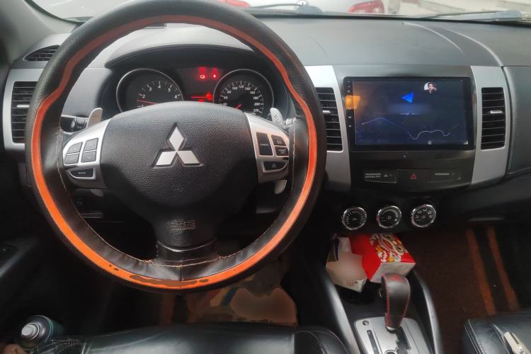 Used Mitsubishi Outlander 2011 Kijang 2.0 Urban Edition Steering Wheel