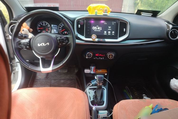 Used Kia kx1 Stonic 2021 1.4L CVT Fun & Sunroof Model