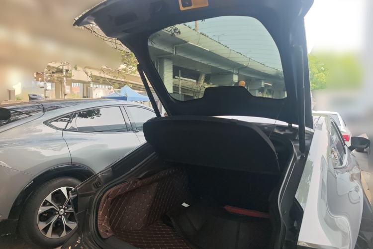 Used CHANGAN UNI-V 2022 1.5T Sport Edition Trunk