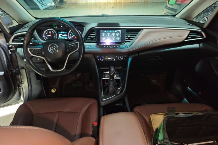 Used Buick GL6 2019 18T 6-Seater Connected Luxury Version China VI Standard Center Console