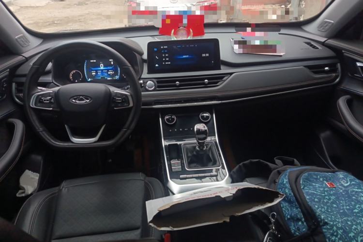 Used Chery Tiggo 8 2022 1.5 TCI Manual Special Edition 5 Seats Center Console