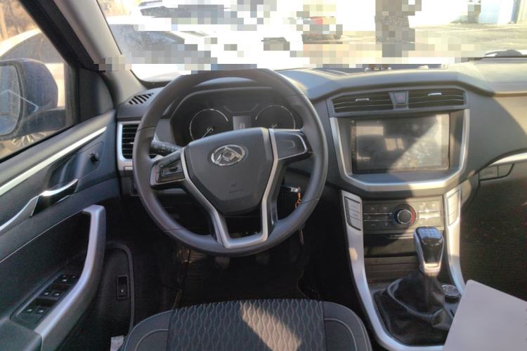 Used SAIC MAXUS T60 2022 5th Anniversary Edition 2.0T Diesel Manual Transmission 4x4 High Ground Clearance Comfort Version Flat Cargo Bed