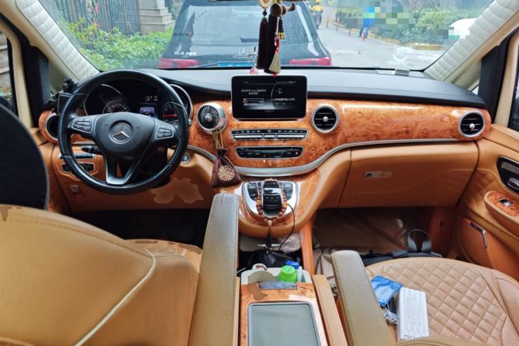 Used Mercedes-Benz V-Class 2016 V 260 L Prestige Extended Edition
