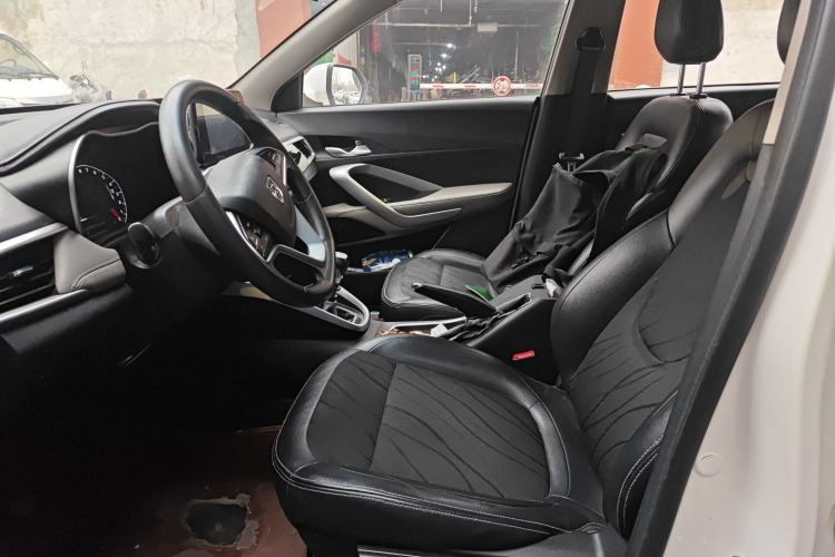 Used Baojun 510 2017 1.5L Manual Fashion Model
