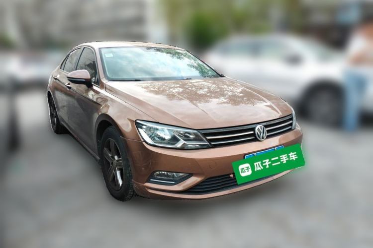 Used Volkswagen Lamando 2015 230TSI DSG Fashion Edition Front Right 45 Deg