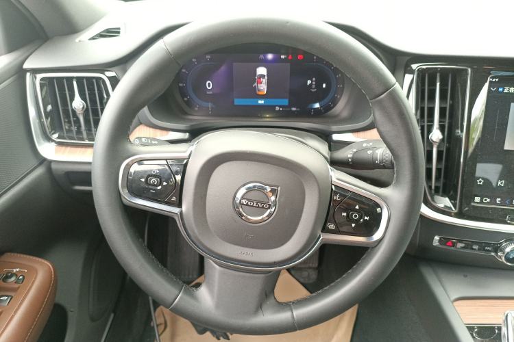 Used Volvo S60 2023 B4 Zhiyuan Luxury Edition Steering Wheel