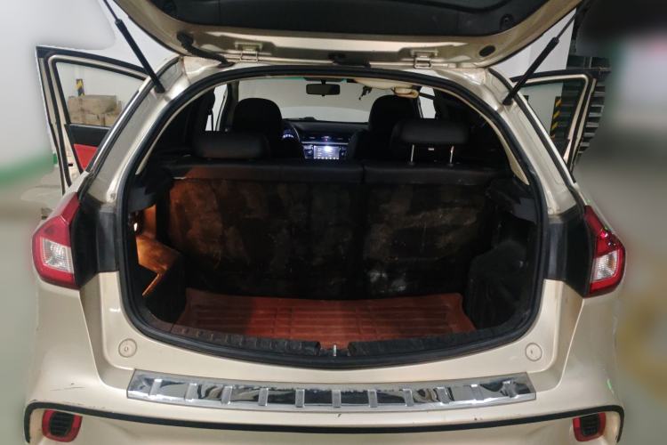 Used Geely Auto Vision X3 2017 1.5L Automatic Elite Model Trunk